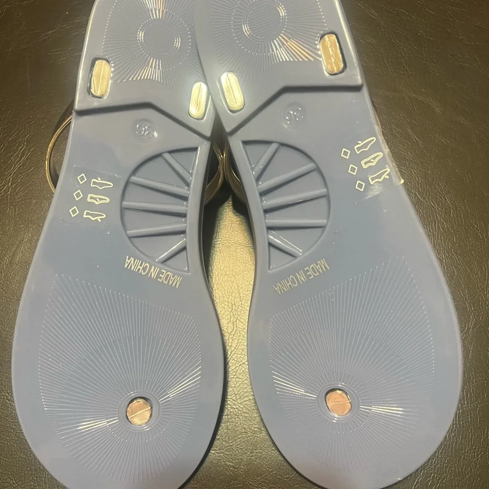 Kurt Geiger London Maddison T-Bar Metallic Silver and Blue Sandals Size 6 NEW - Picture 7 of 14